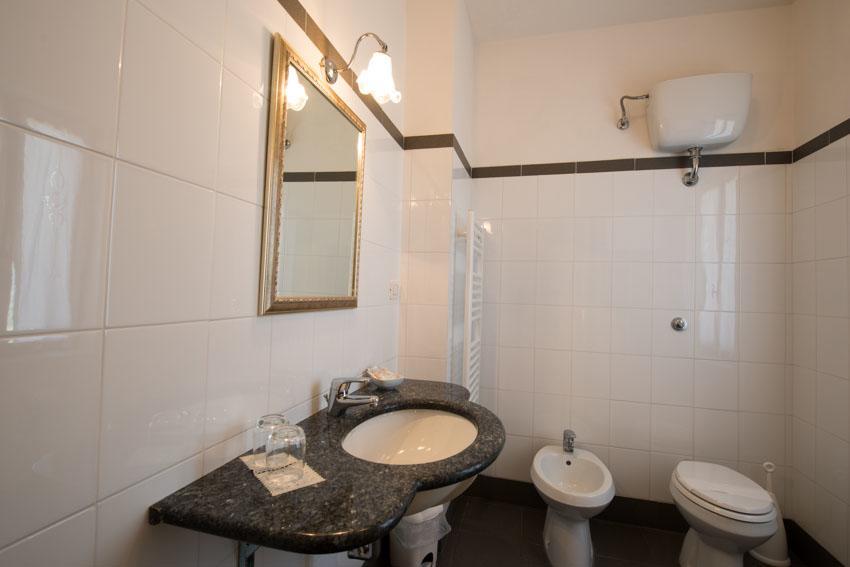 Il Casale Degli Ulivi B&B อัสโกลีปิเชโน ภายนอก รูปภาพ